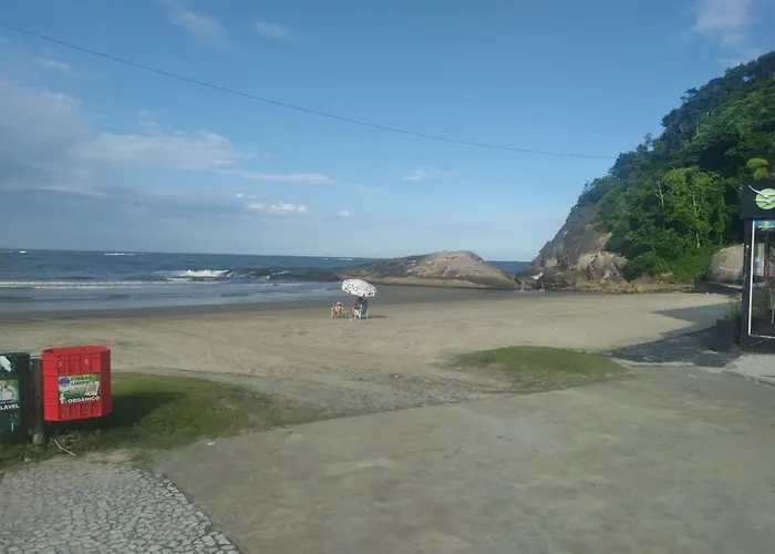 Sobrado Com Piscina Em Caioba