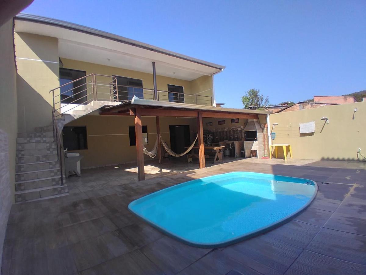 Sobrado Com Piscina Em Caioba * Matinhos